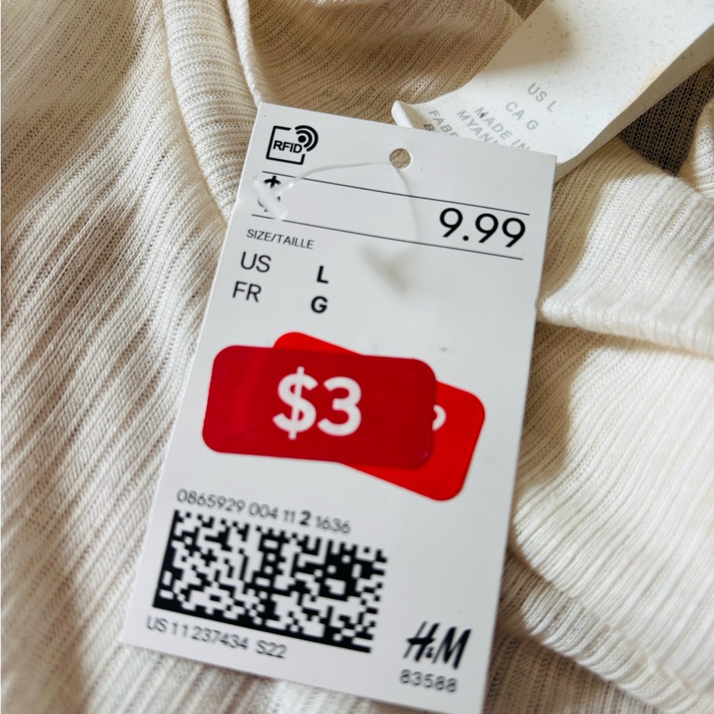 H&M Off-White Ribbed Turtleneck Top - Picture 4 of 6